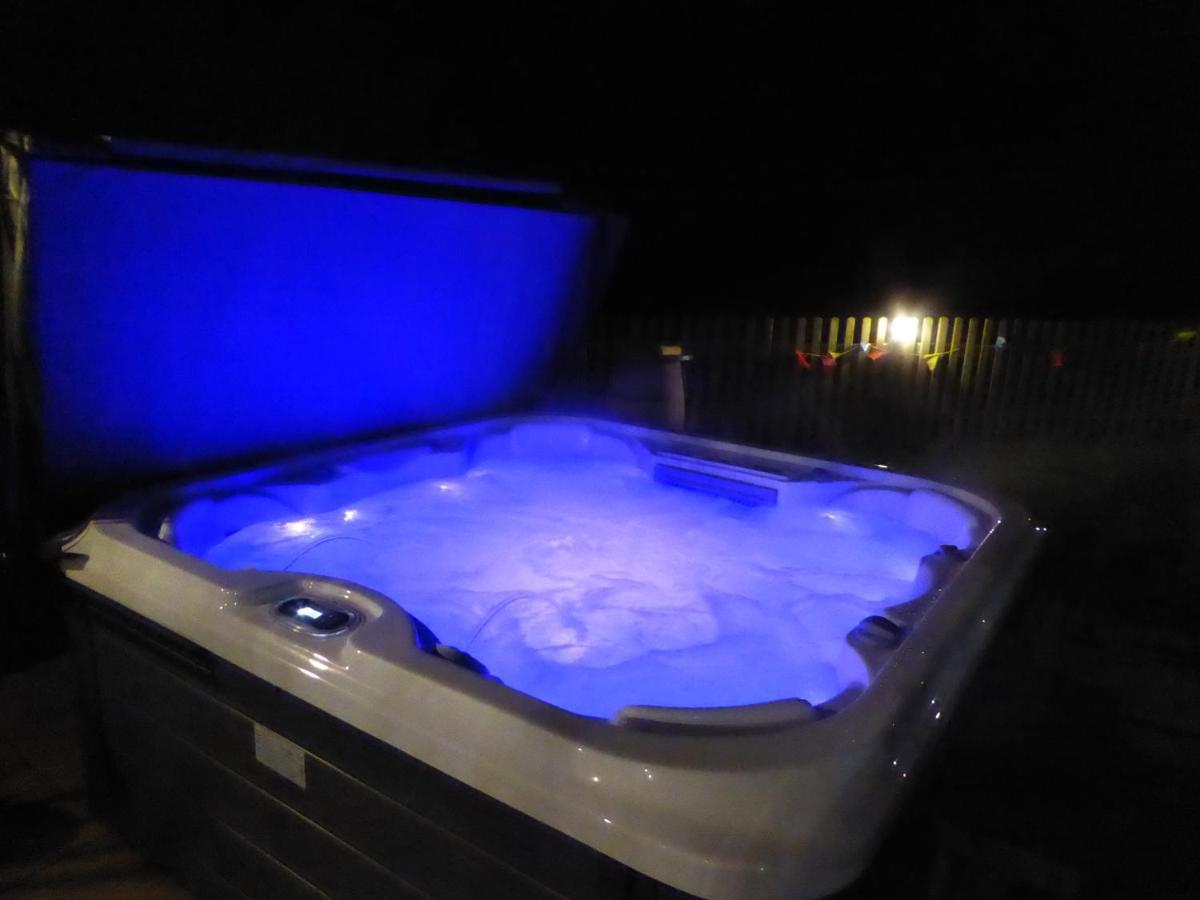 South View Country House Sleeps 12 - Hot Tub - Views Henley-in-Arden Bagian luar foto