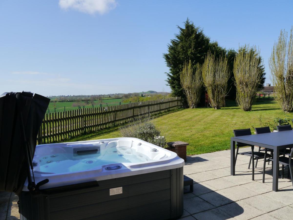 South View Country House Sleeps 12 - Hot Tub - Views Henley-in-Arden Bagian luar foto
