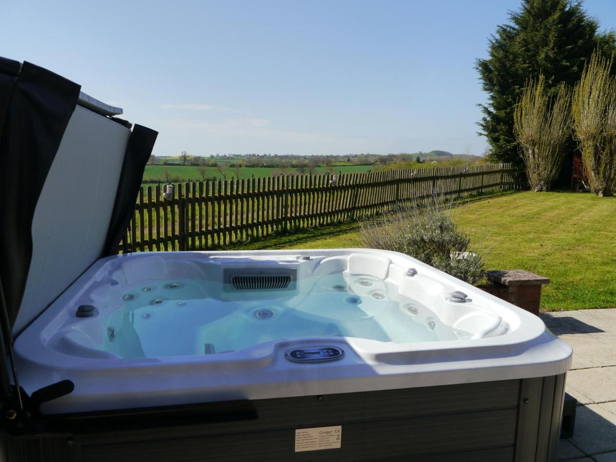 South View Country House Sleeps 12 - Hot Tub - Views Henley-in-Arden Bagian luar foto